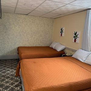 Hotel Mayesstic